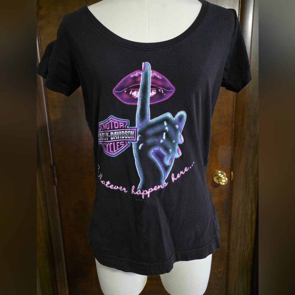 Harley-Davidson Black Tee with Vibrant Graphic